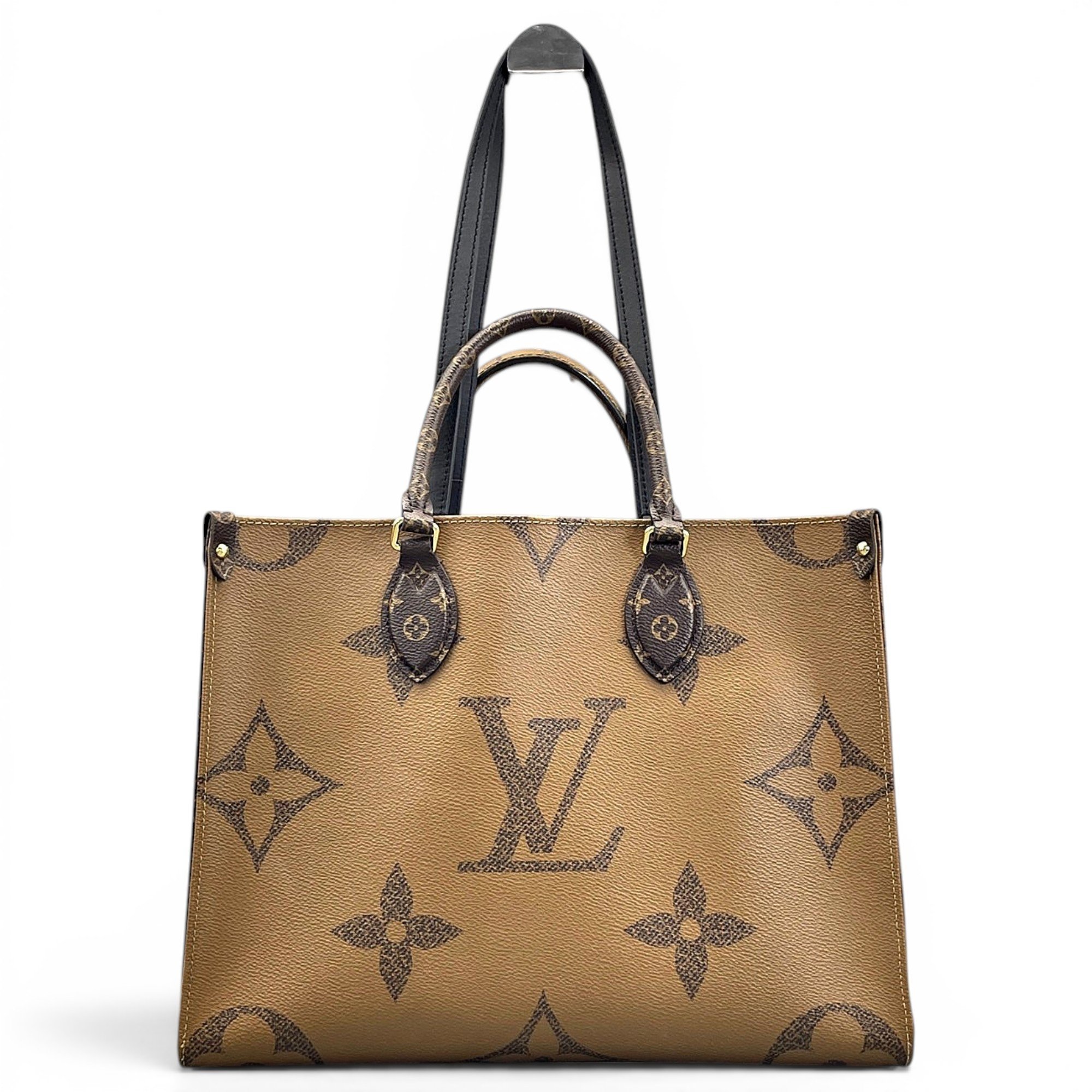 Onthego leather handbag