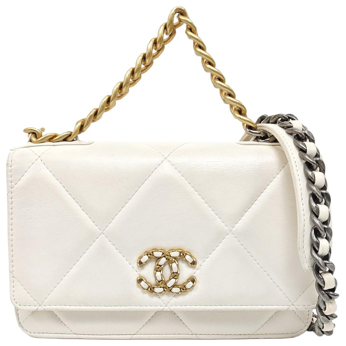 Chanel 19 handbag