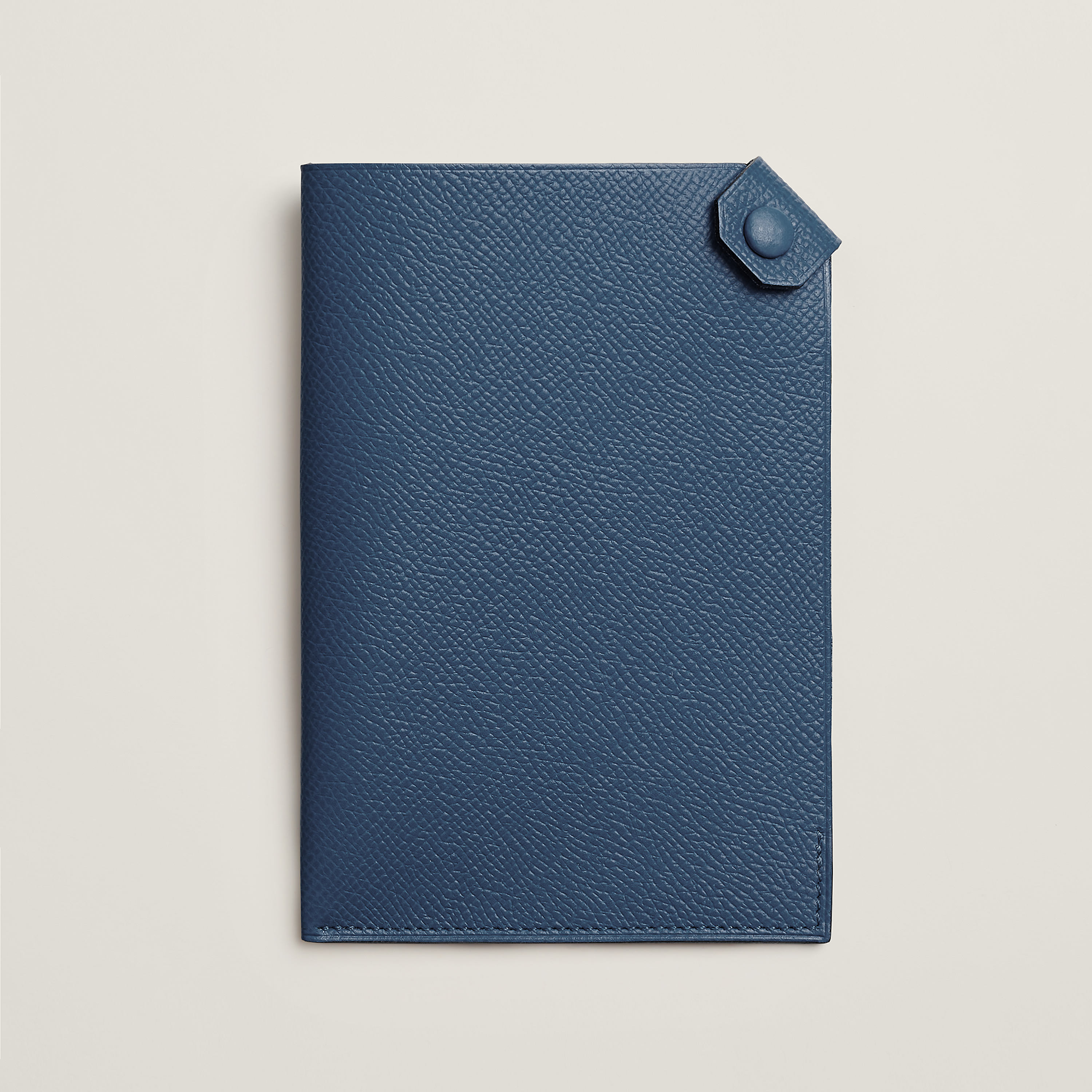 Tarmac passport holder