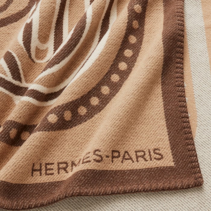 Beige Grand Tralala Blanket