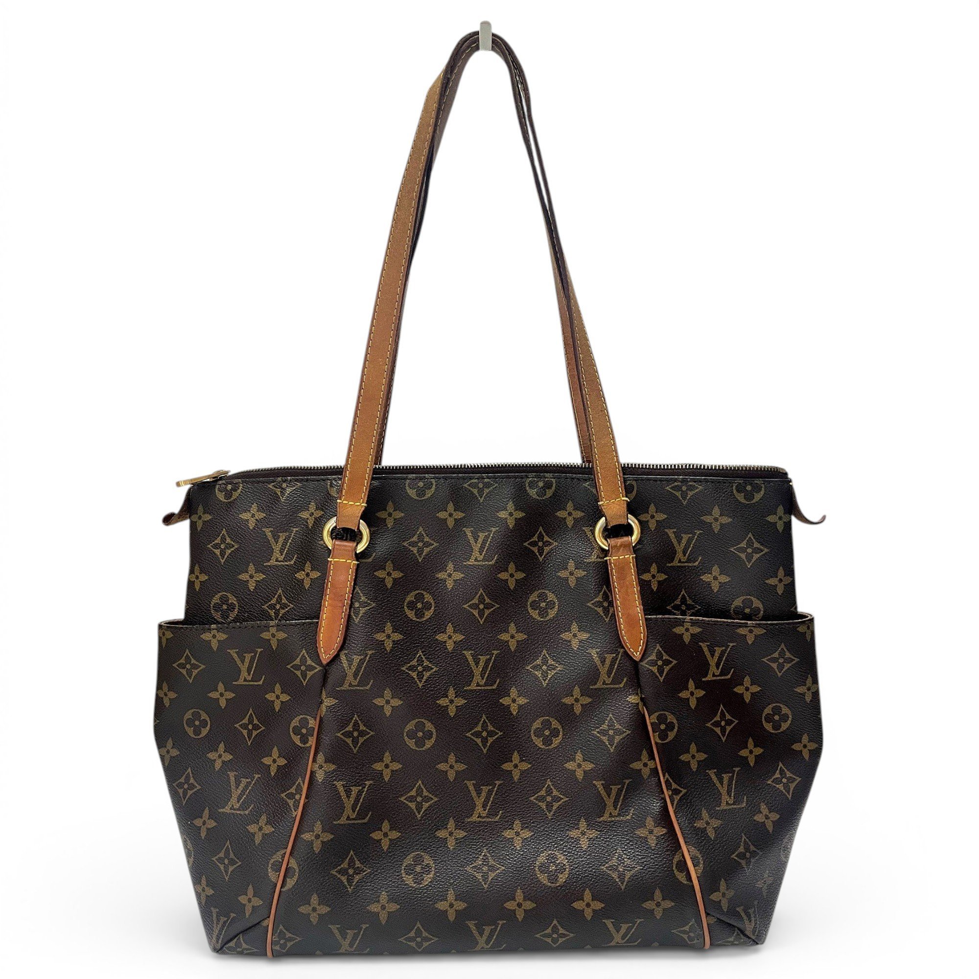 Totally leather handbag