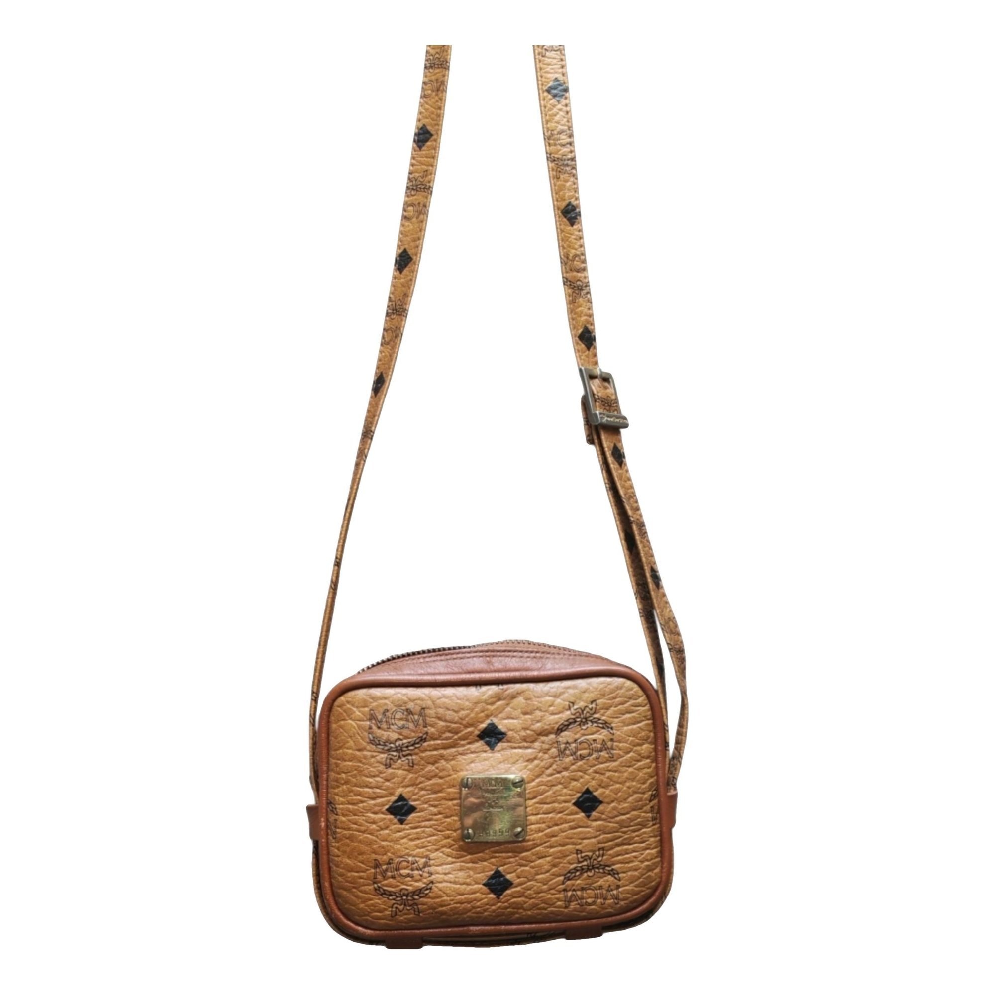 Soft Berlin leather crossbody bag