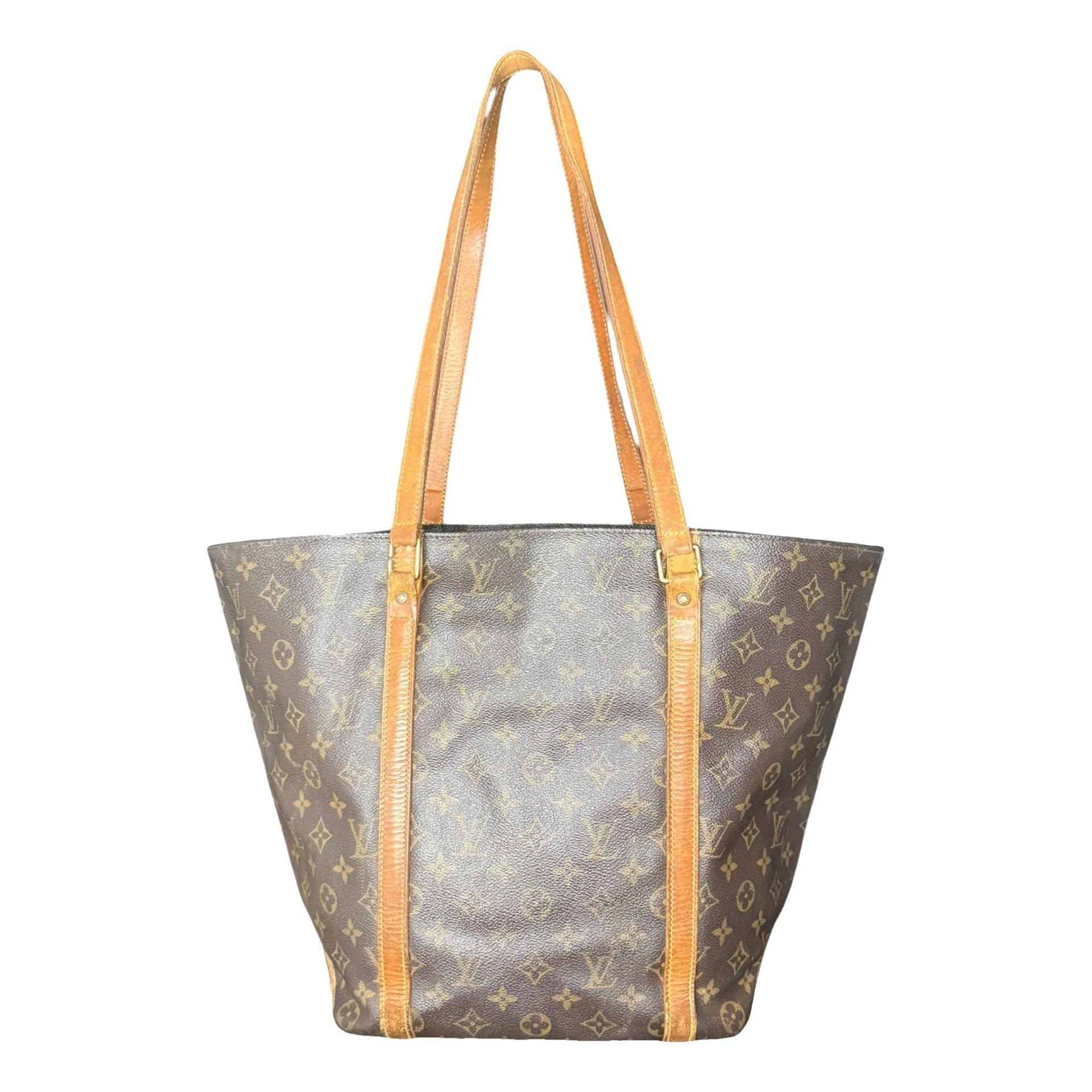 Shopping leather handbag