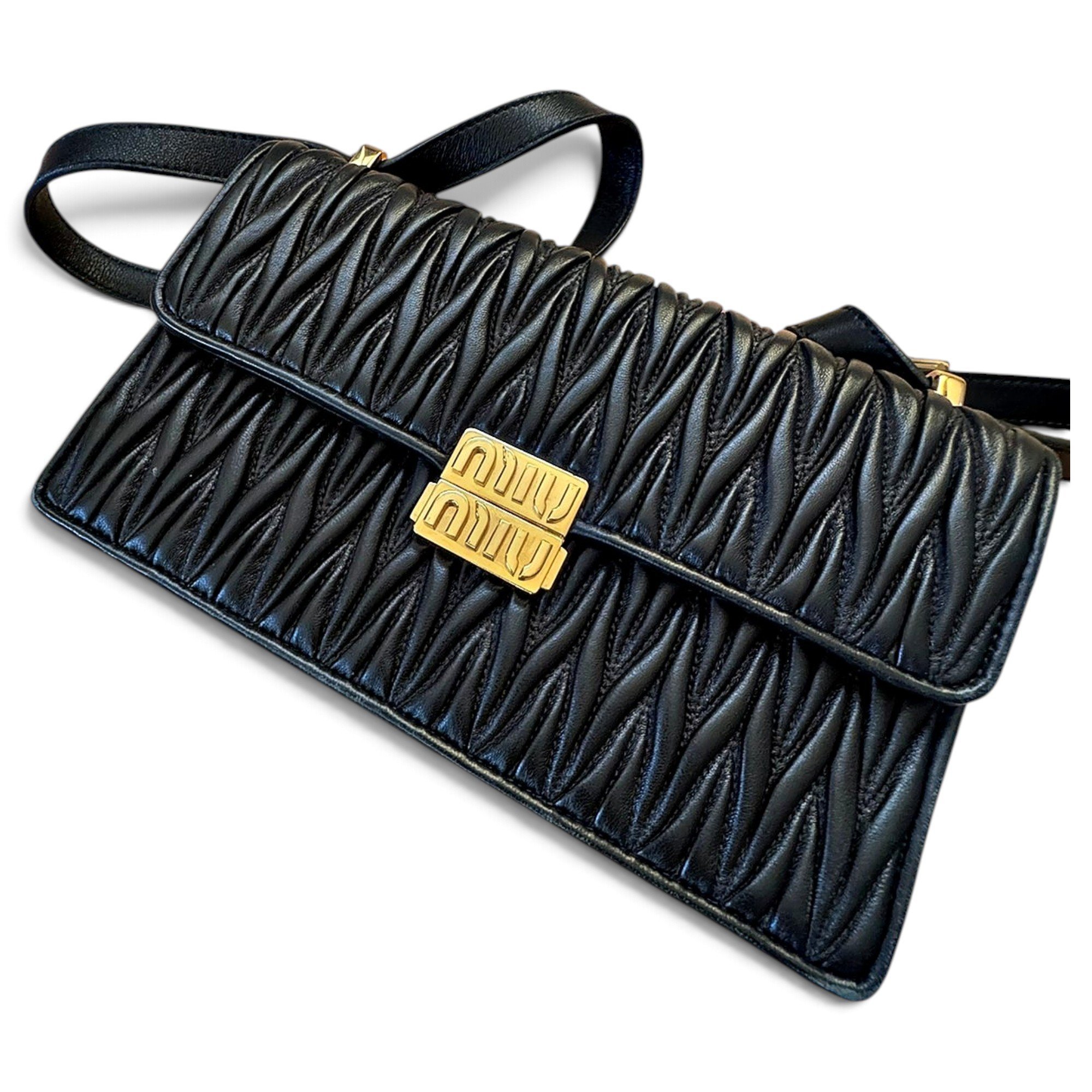Matelassé leather crossbody bag