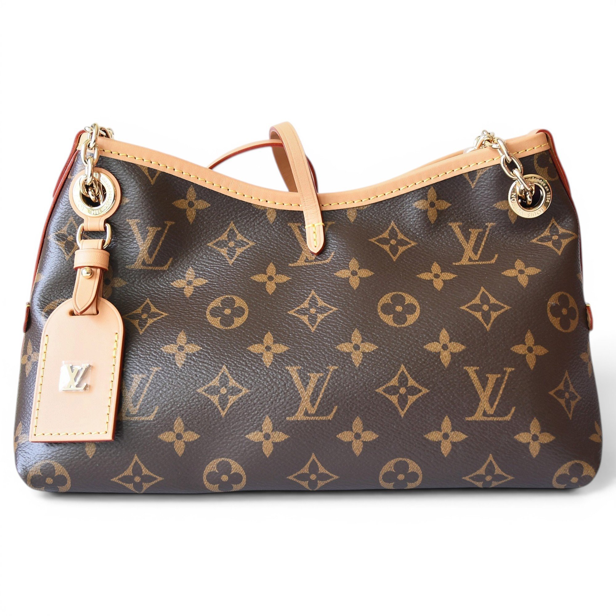 Graceful leather handbag