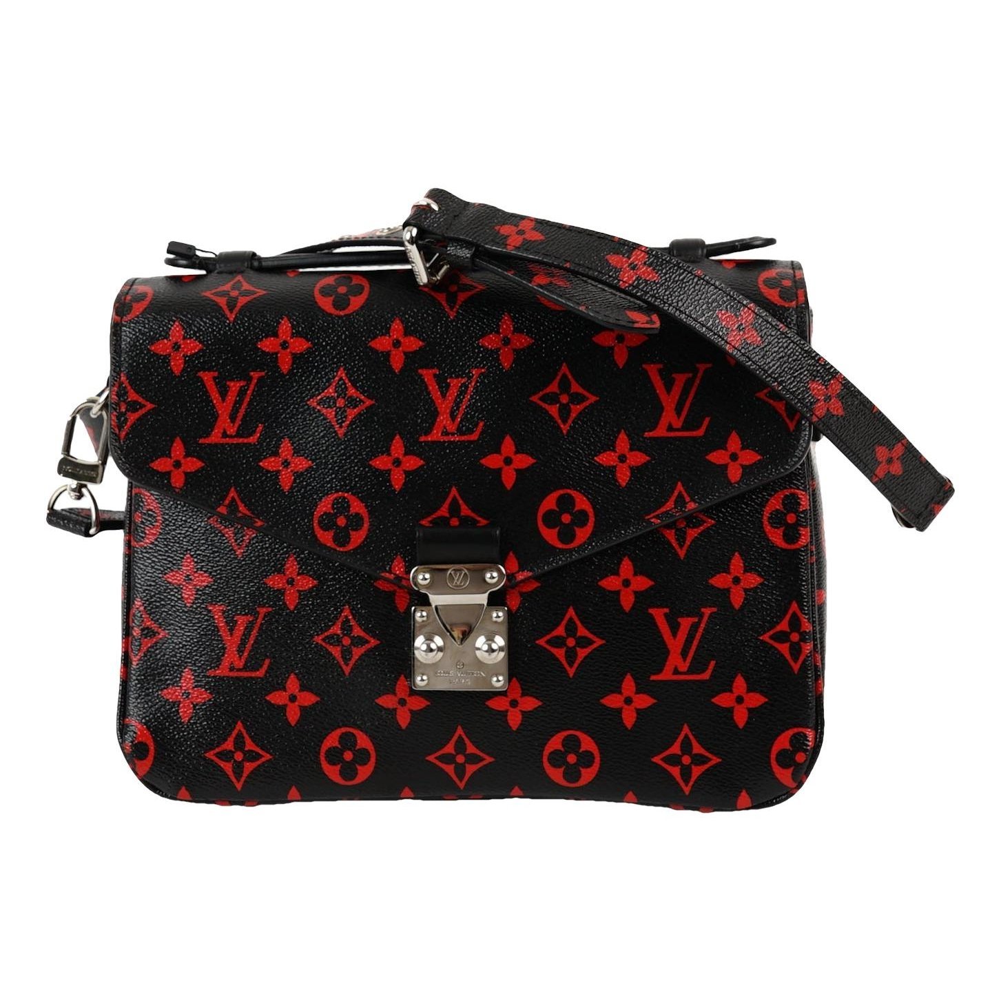 Metis leather handbag