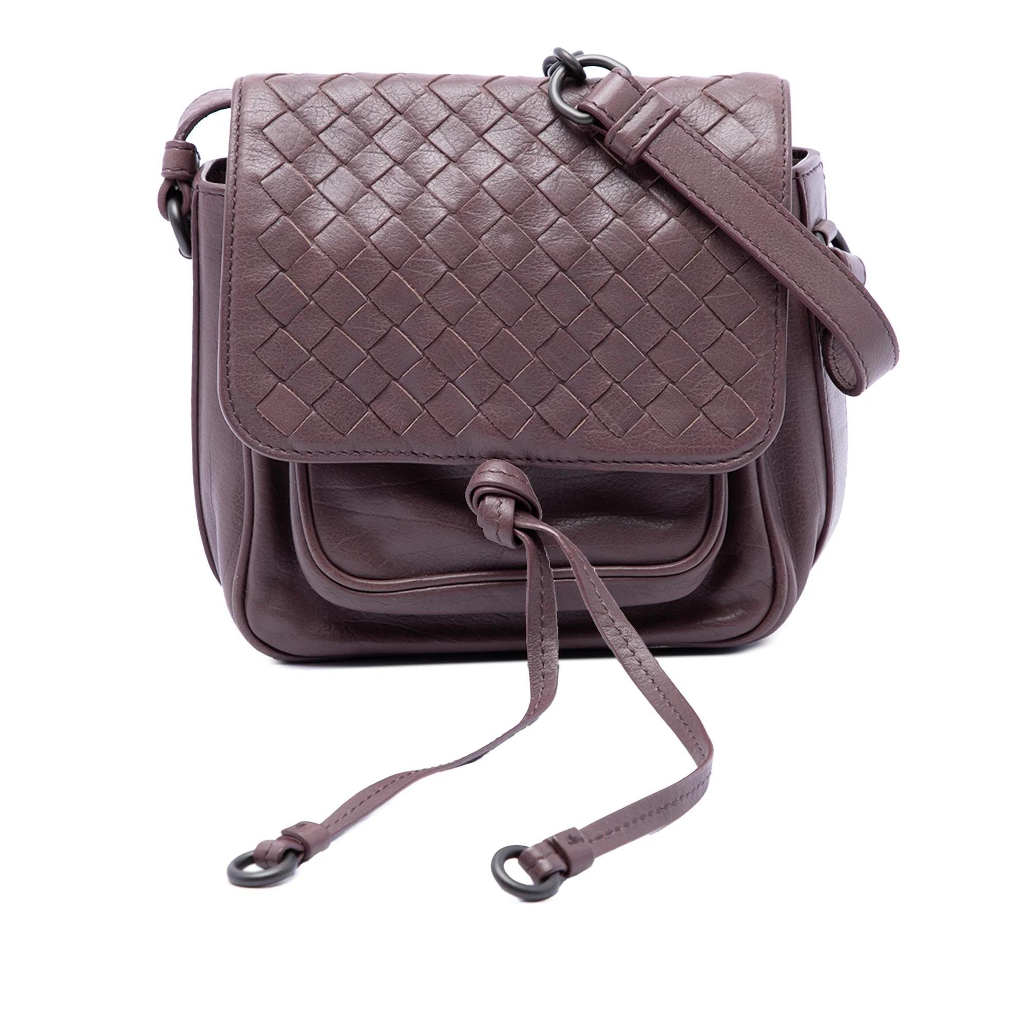 Veneta leather handbag