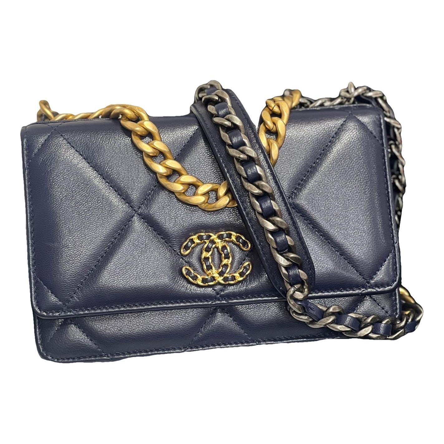 Wallet On Chain Chanel 19 leather handbag