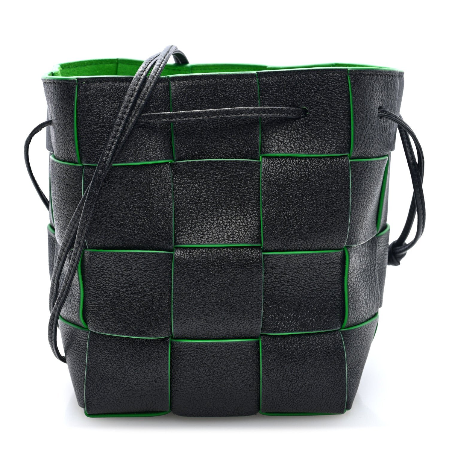 Bottega Veneta Calfskin Maxi Intrecciato Small Cassette Bucket Bag Black Parakeet