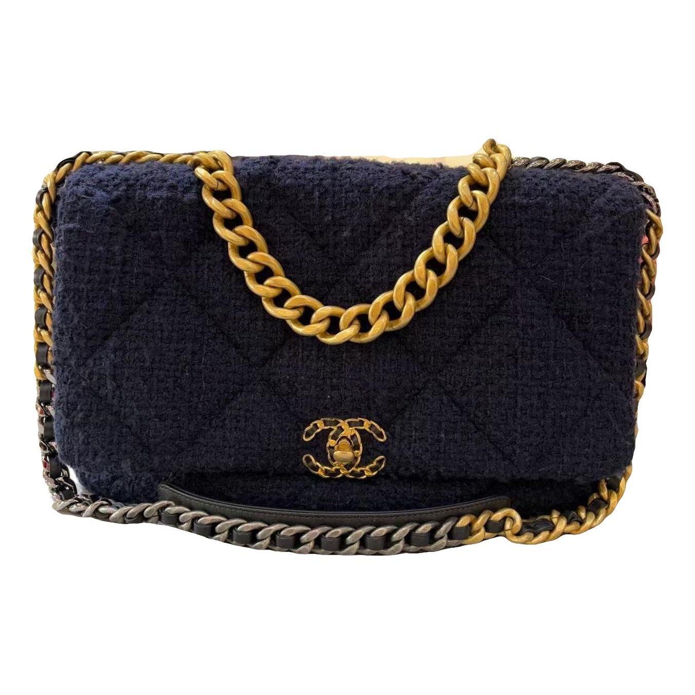 Chanel 19 leather handbag