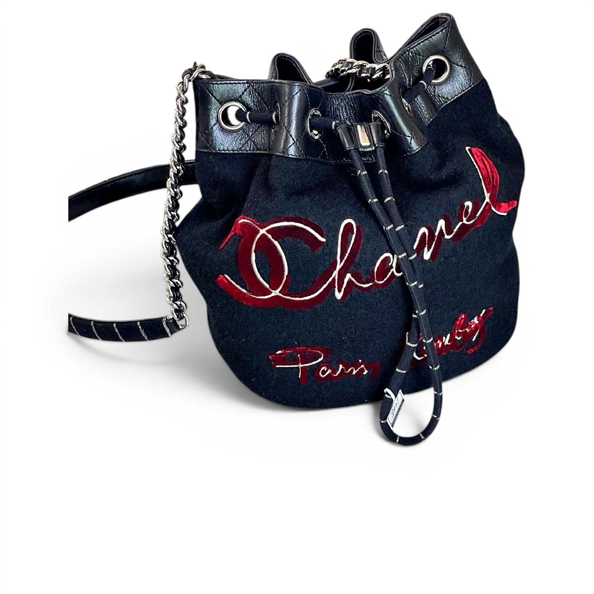 Wool handbag