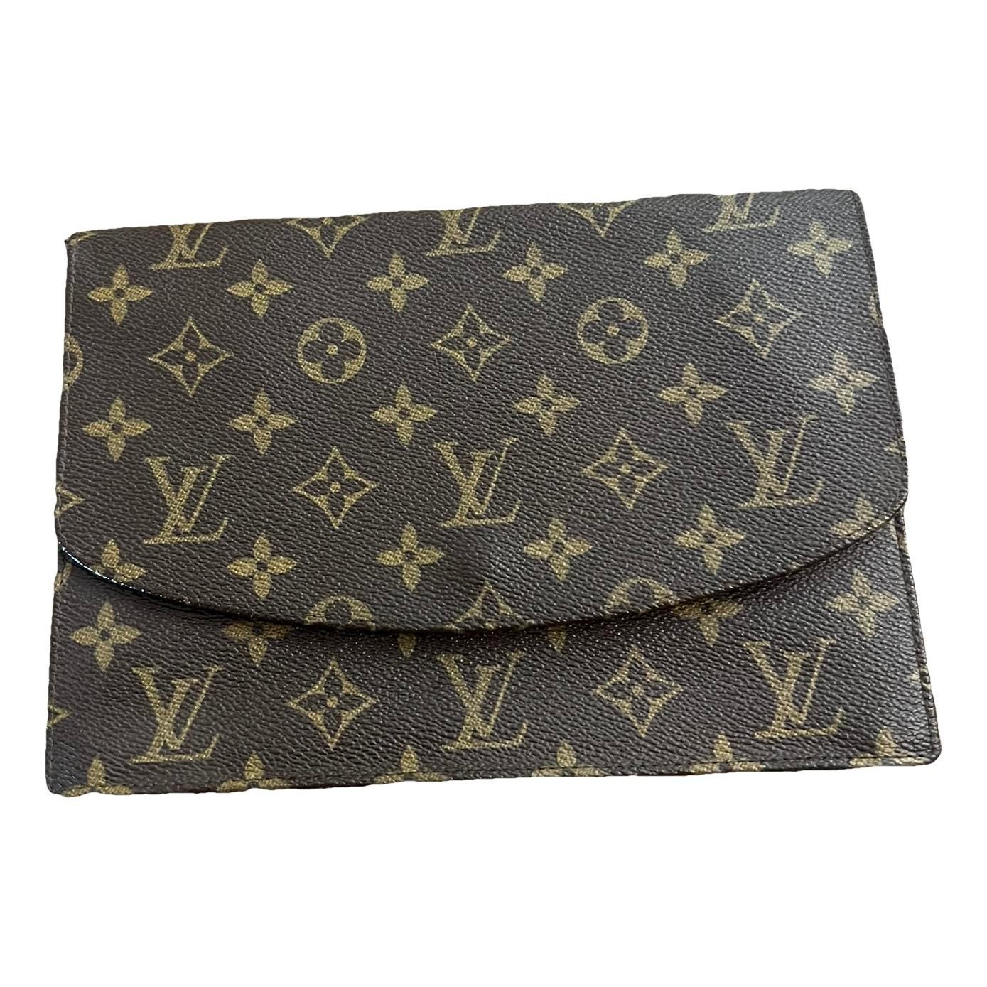 Leather clutch bag