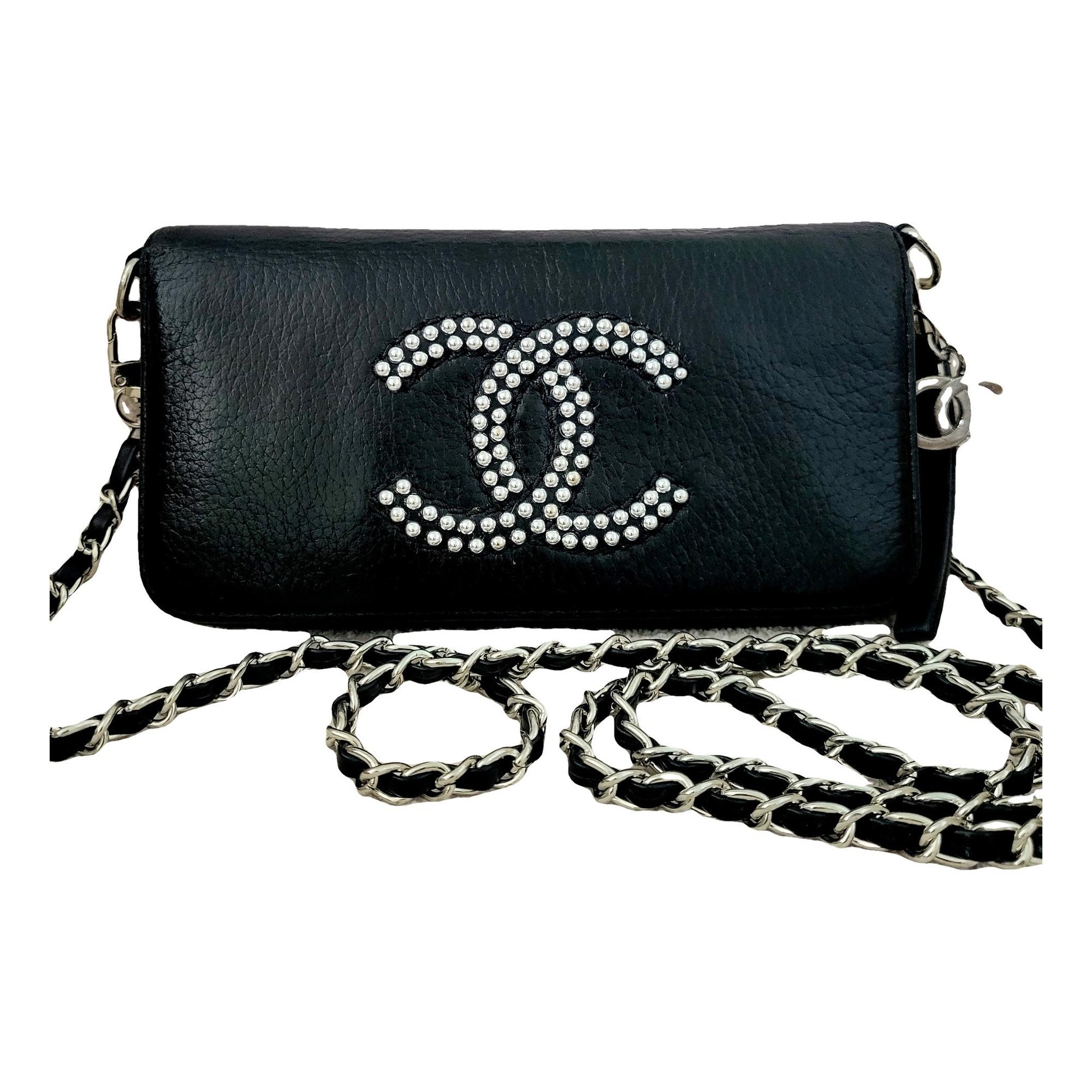 Timeless/Classique leather crossbody bag