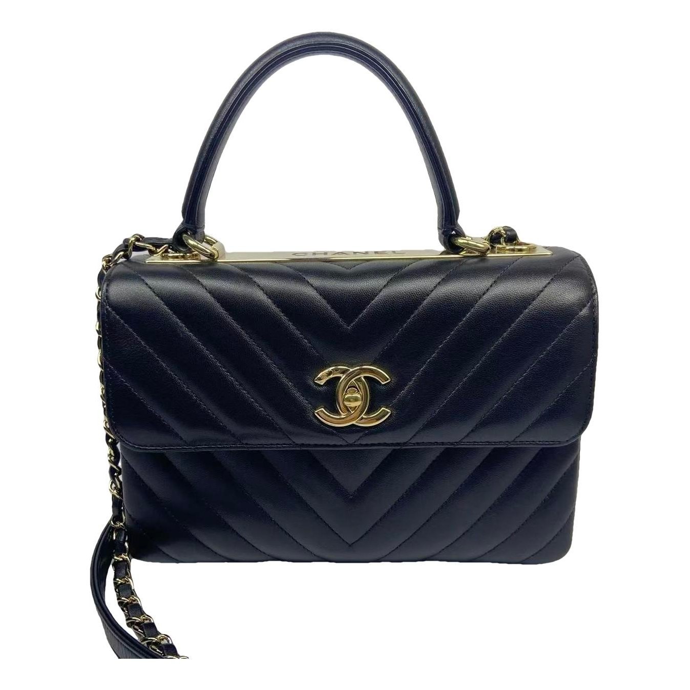 Trendy CC Top Handle leather handbag