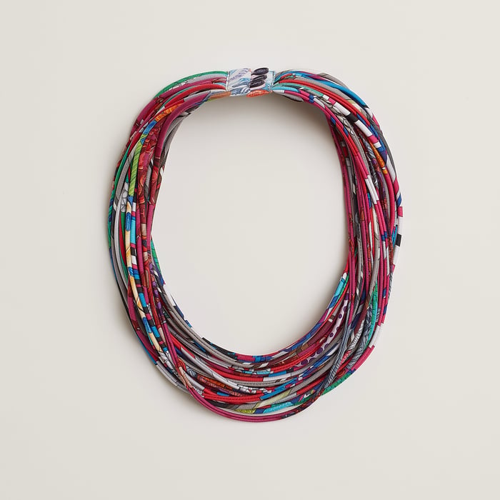Random Multistrand Simple Necklace