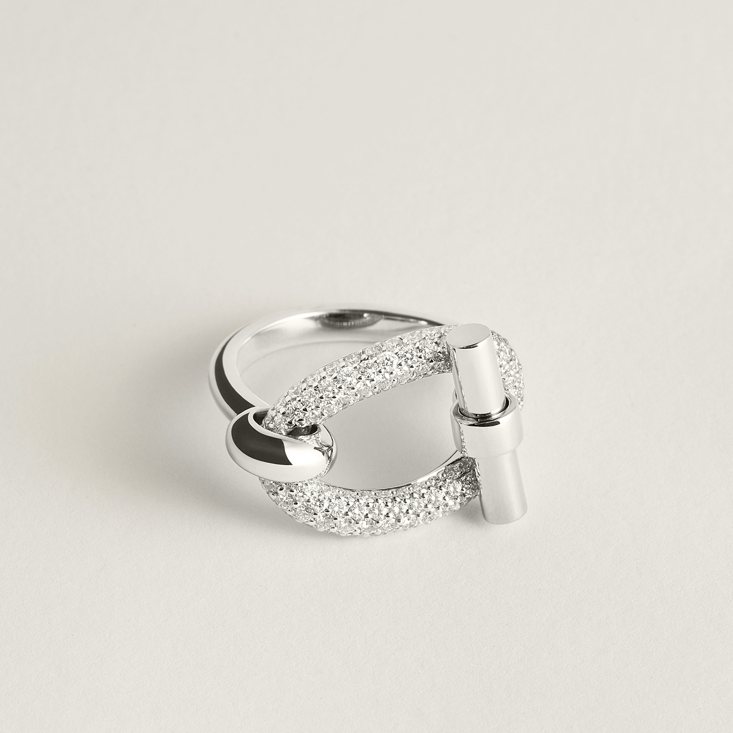 Adage ring