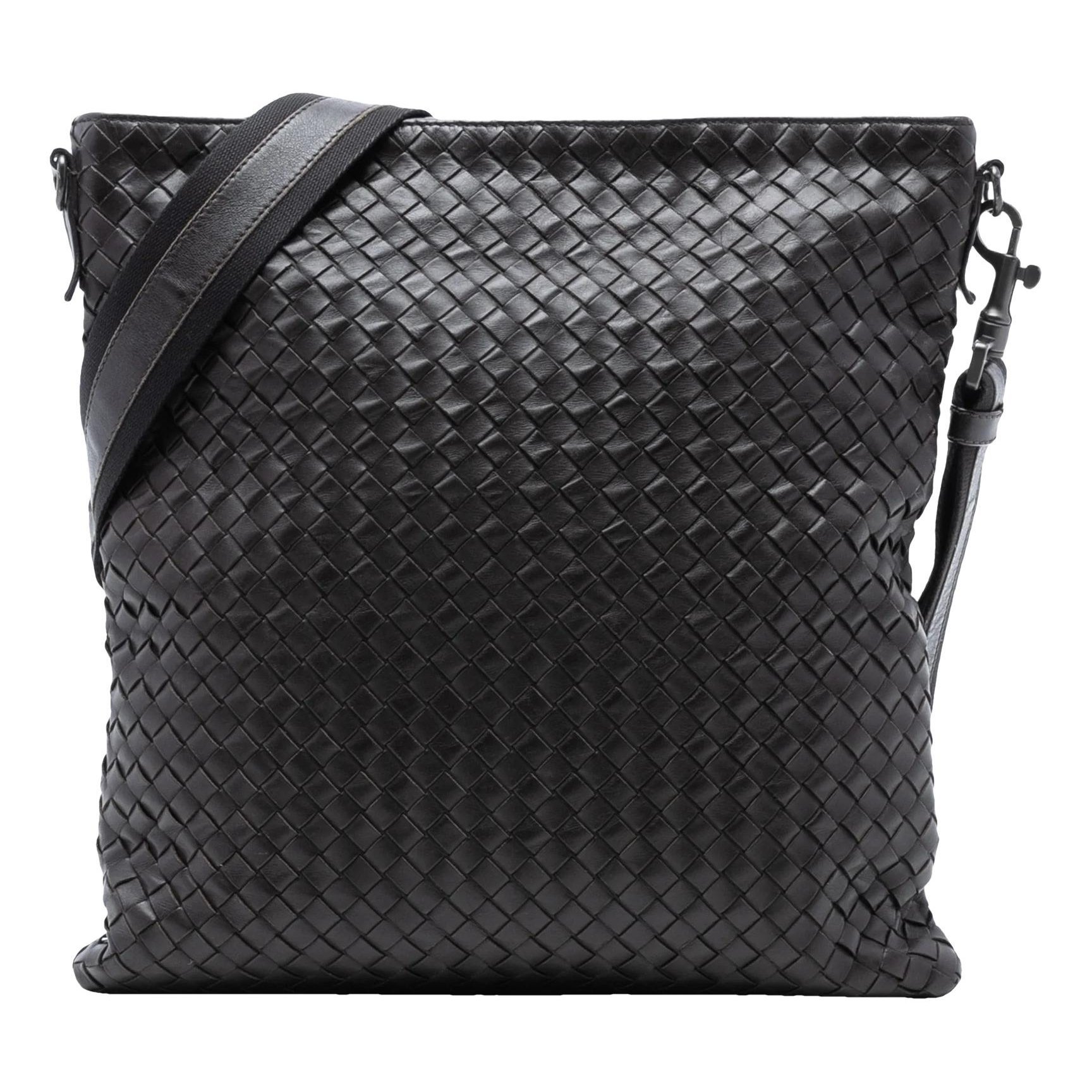 Leather crossbody bag