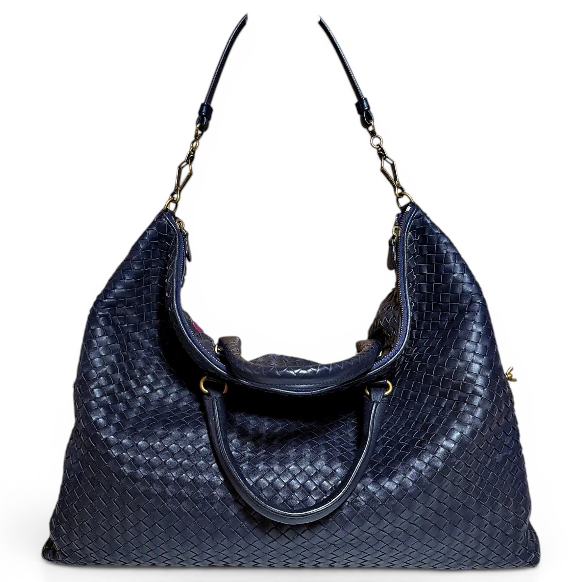 Veneta leather handbag