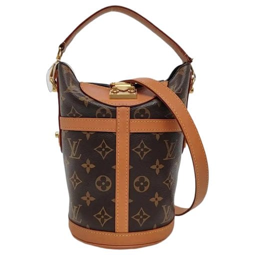Duffle leather handbag