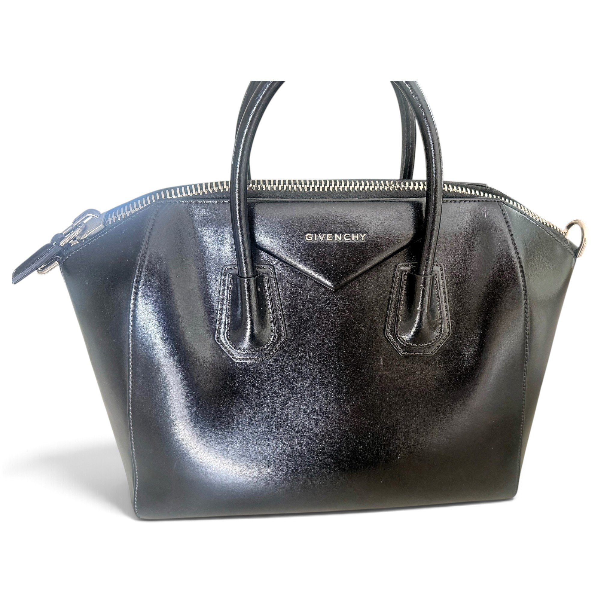 Antigona leather handbag