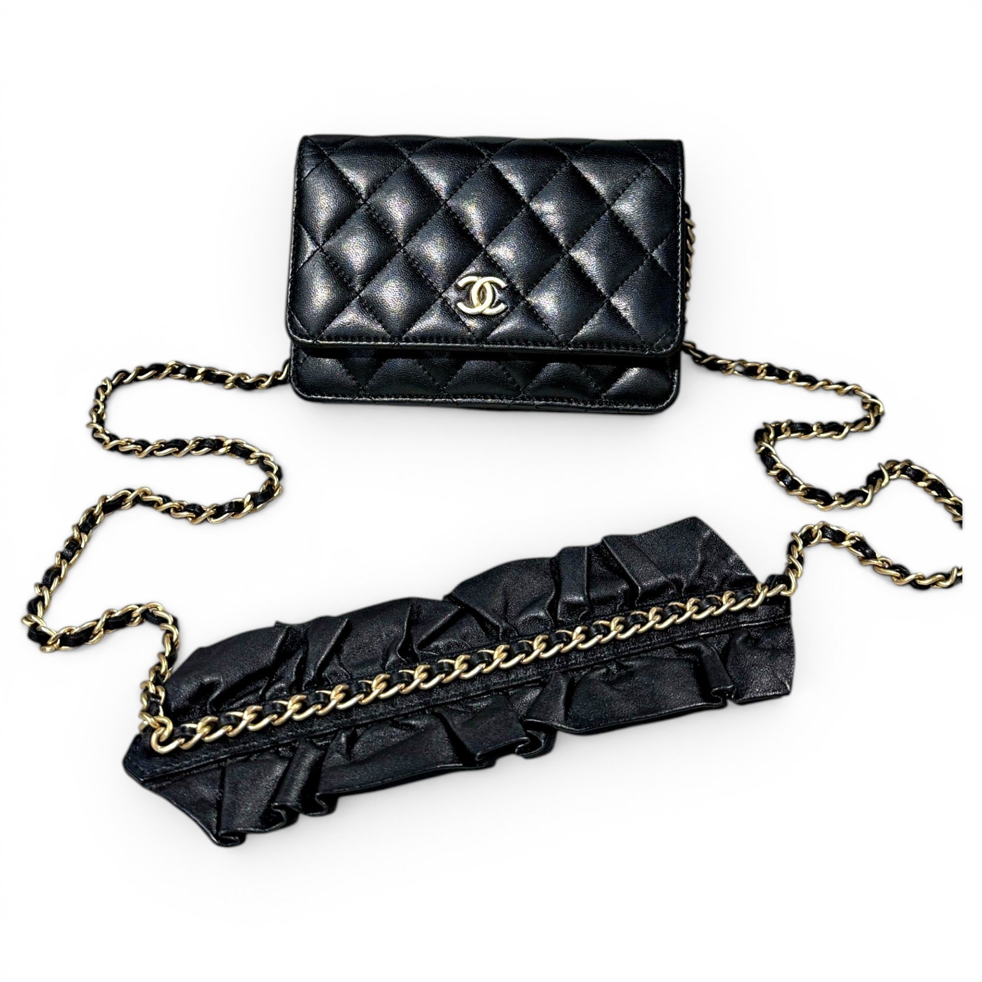 Wallet On Chain Timeless/Classique leather crossbody bag