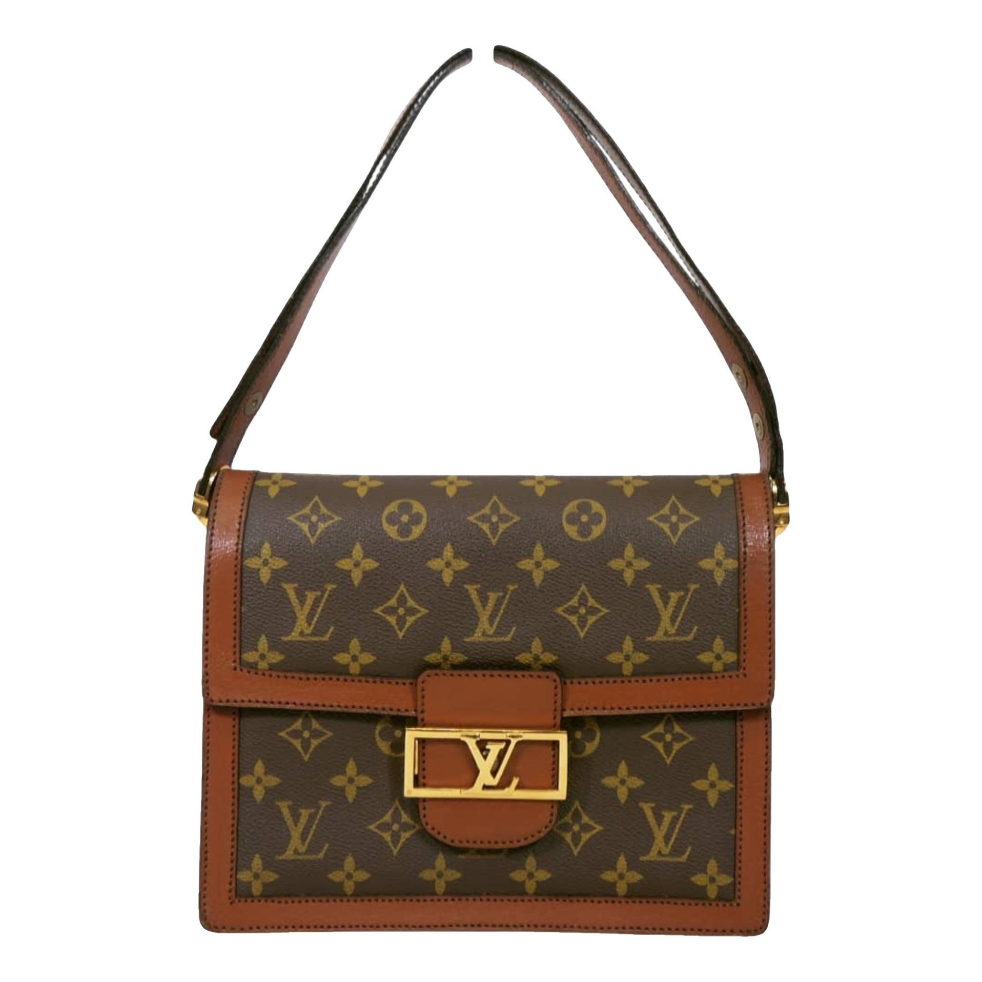 Dauphine cloth handbag