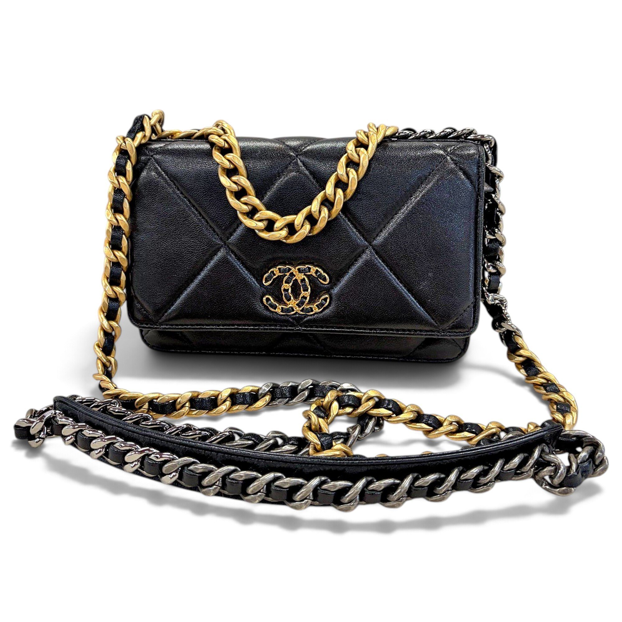Wallet On Chain Chanel 19 leather handbag