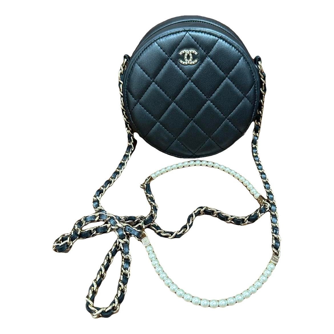 Chanel 19 leather crossbody bag