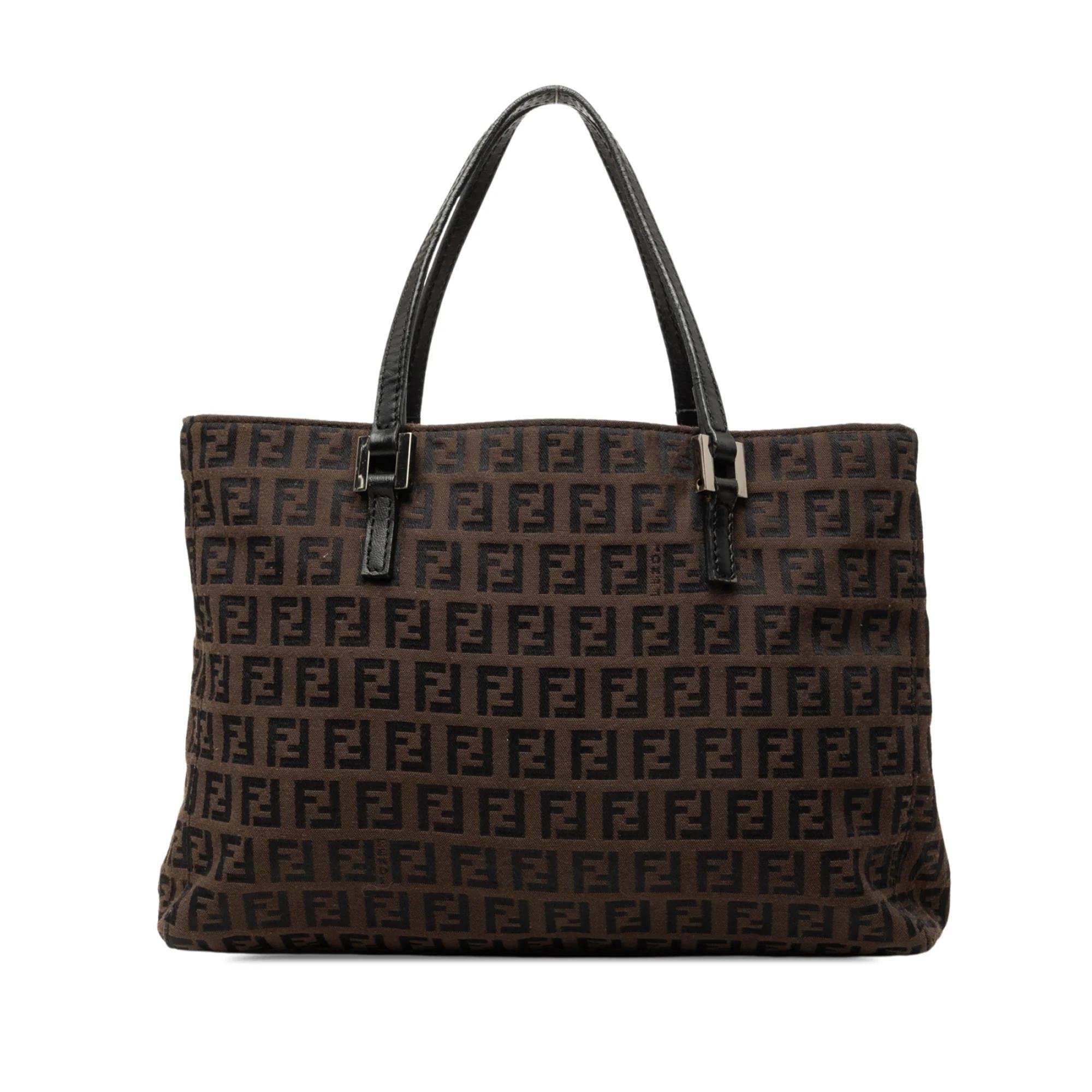 Pocket leather handbag
