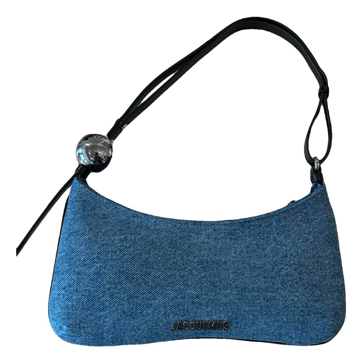 Jacquemus Le Bisou handbag