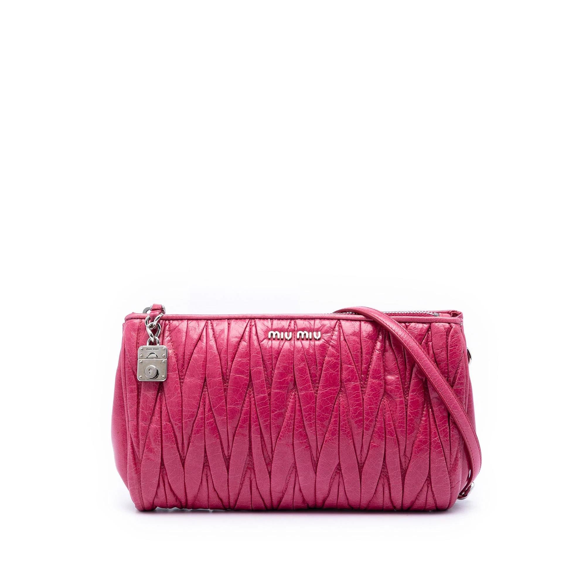 Matelassé leather handbag