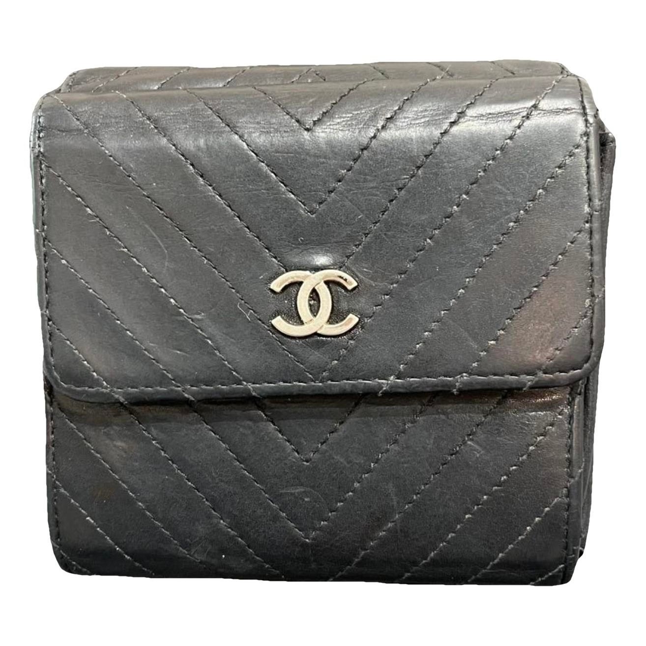 Wallet On Chain Timeless/Classique leather crossbody bag