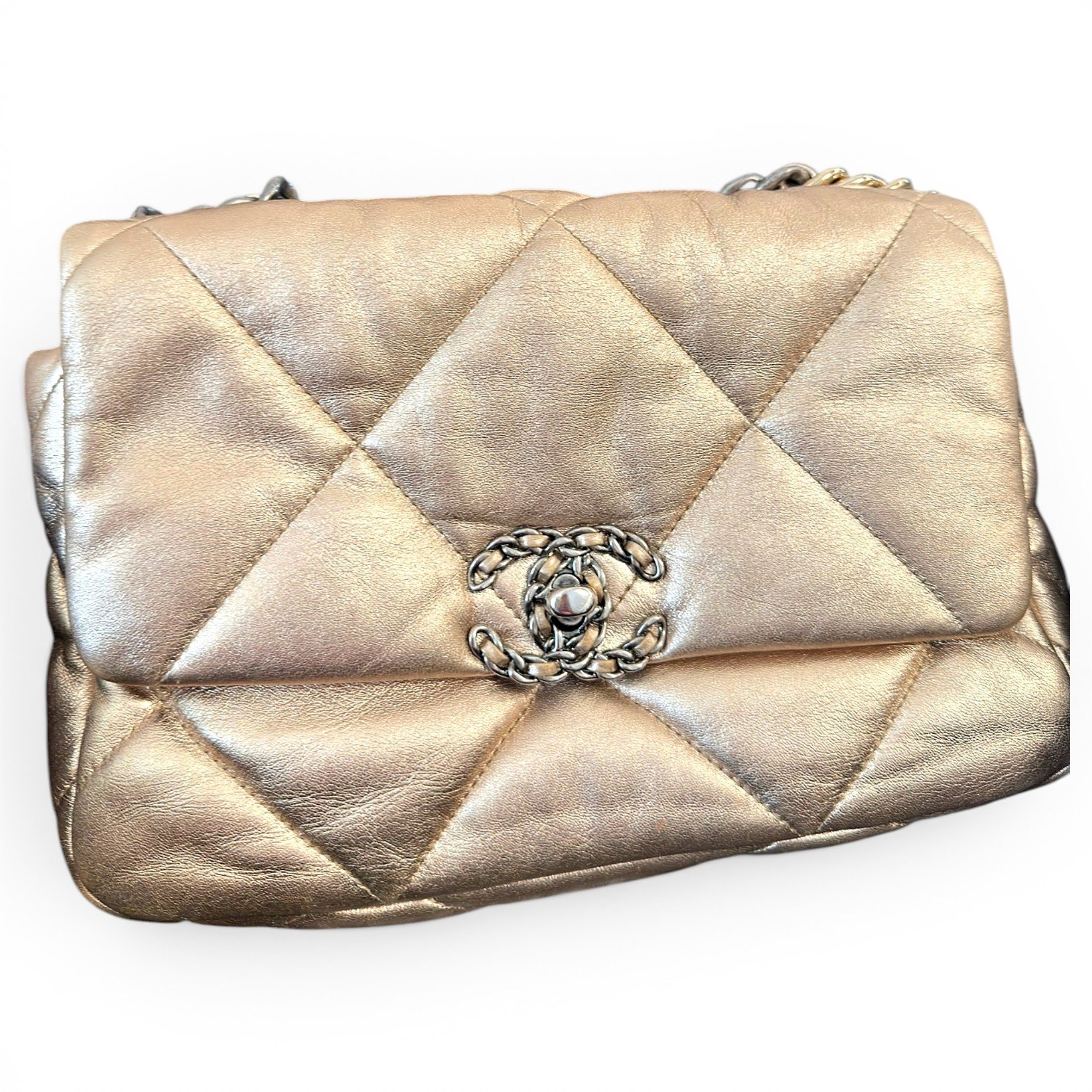 Chanel 19 leather handbag
