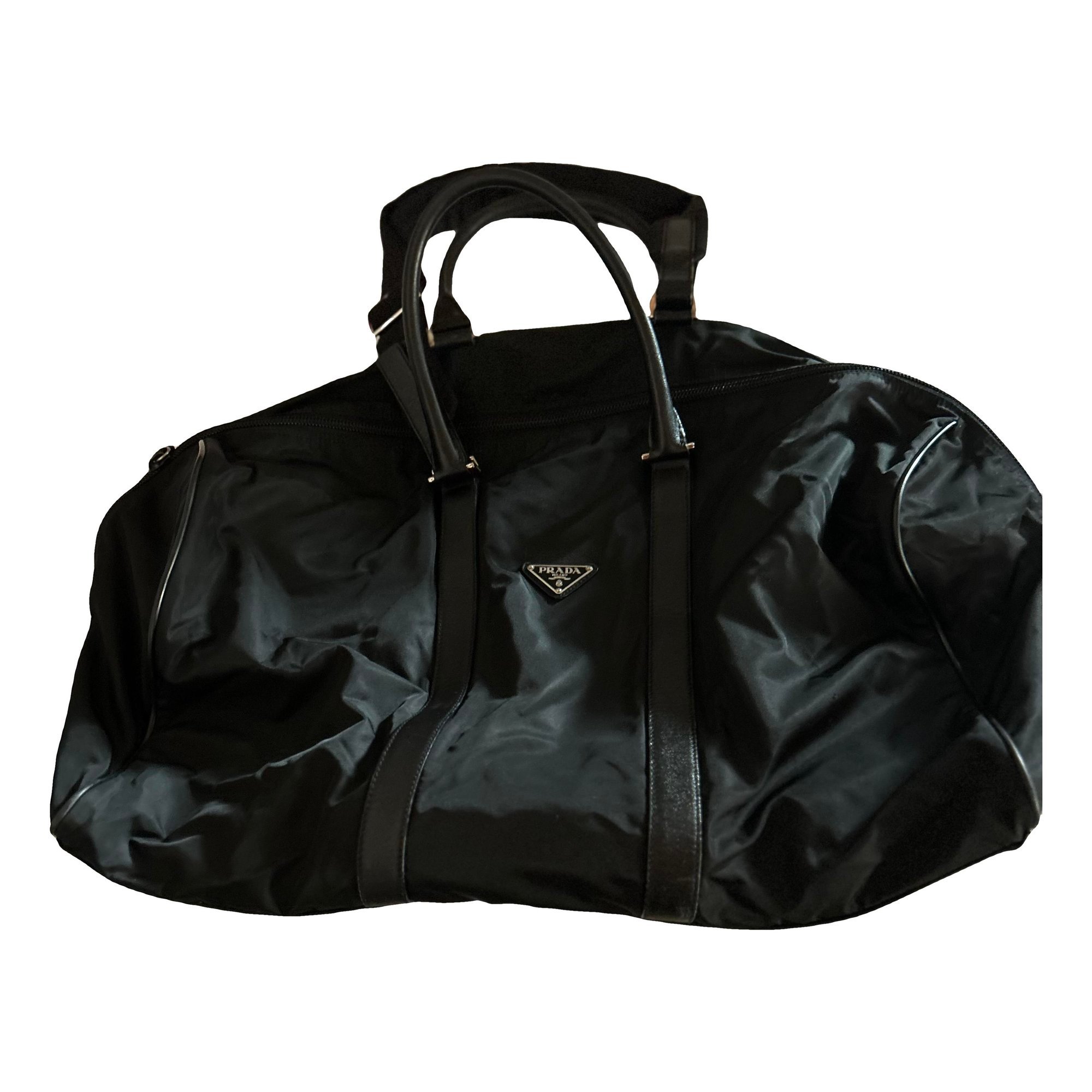 Leather travel bag