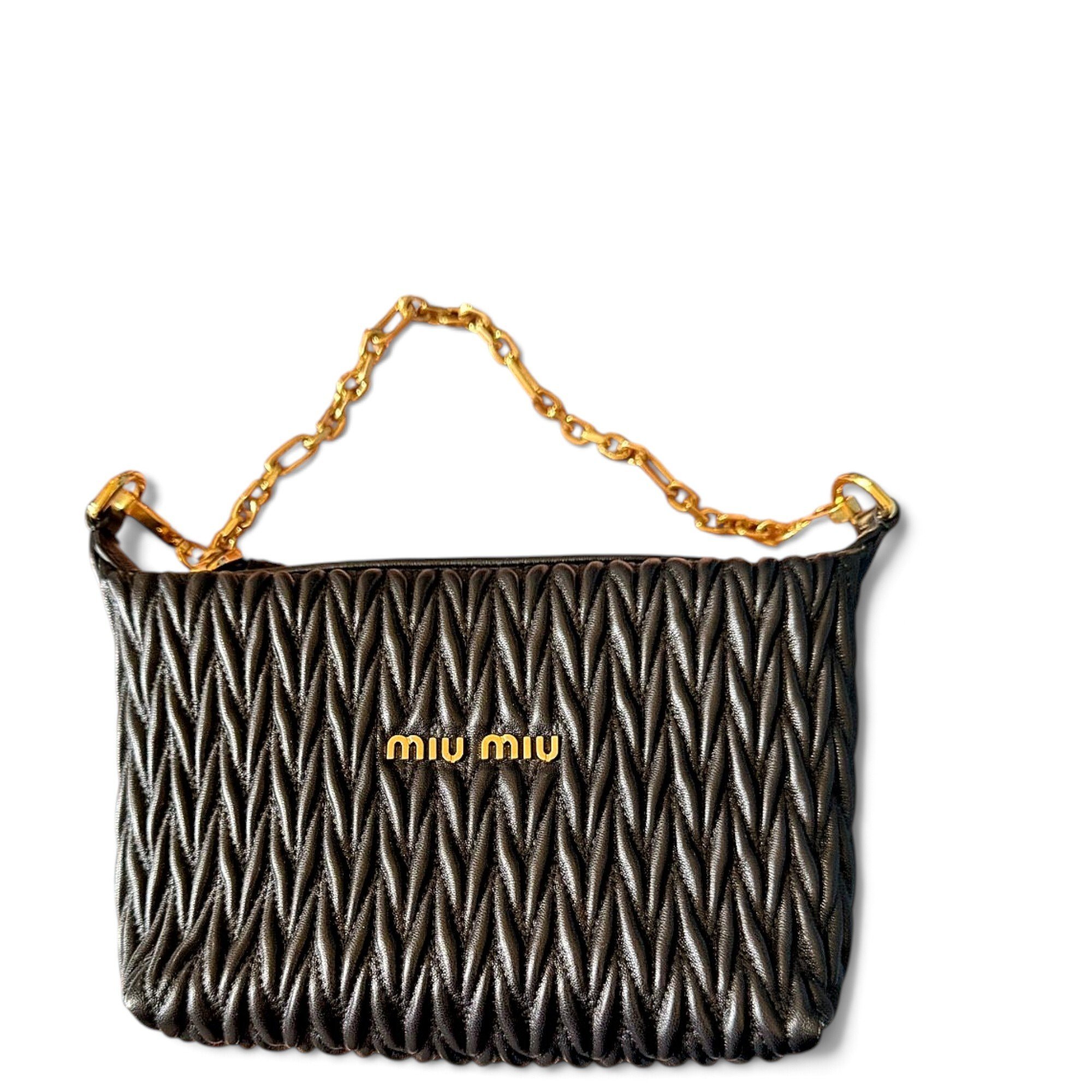 Matelassé leather handbag