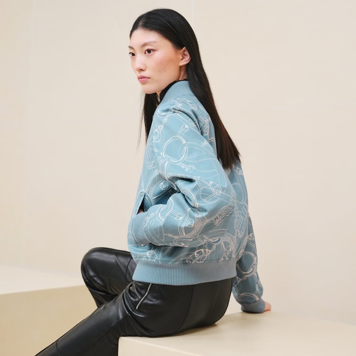 Bleu Arctique "Eperon d'Or Finesse" Bomber Jacket