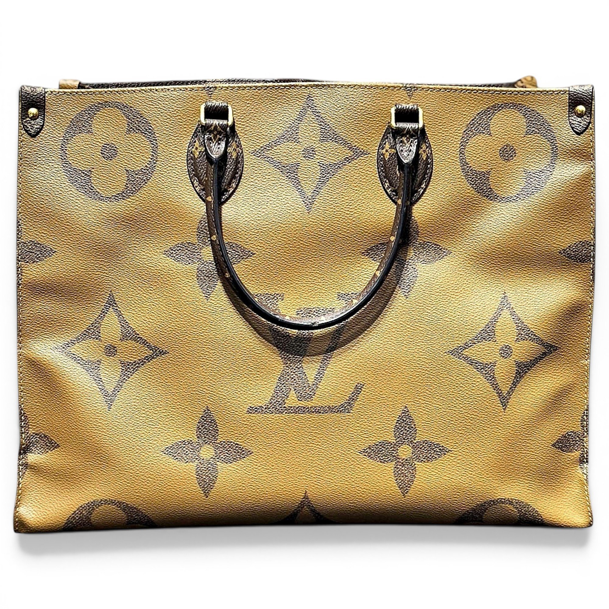 Onthego leather handbag