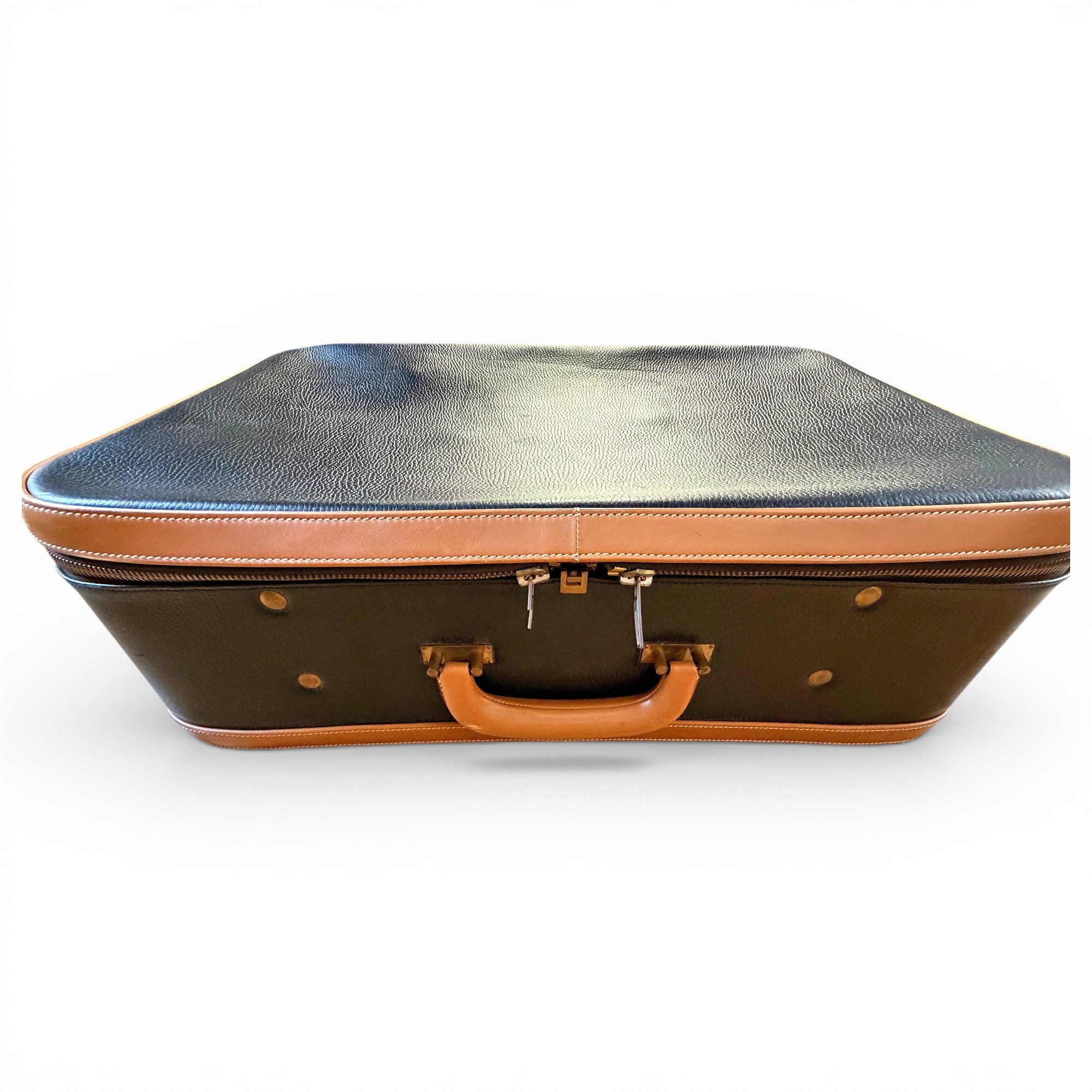 Leather travel bag