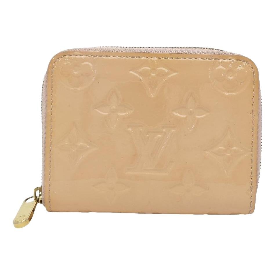 Patent leather handbag