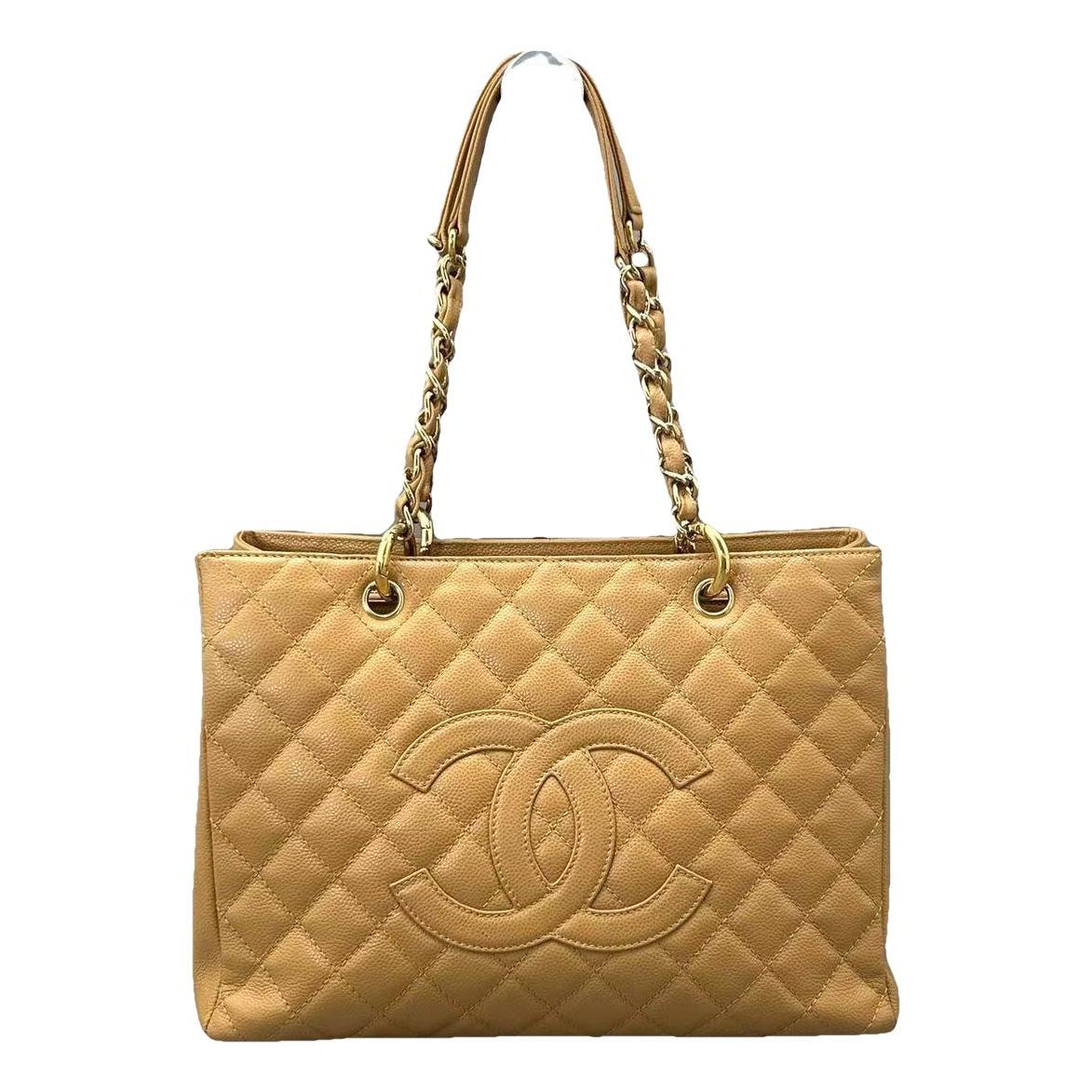 Leather tote