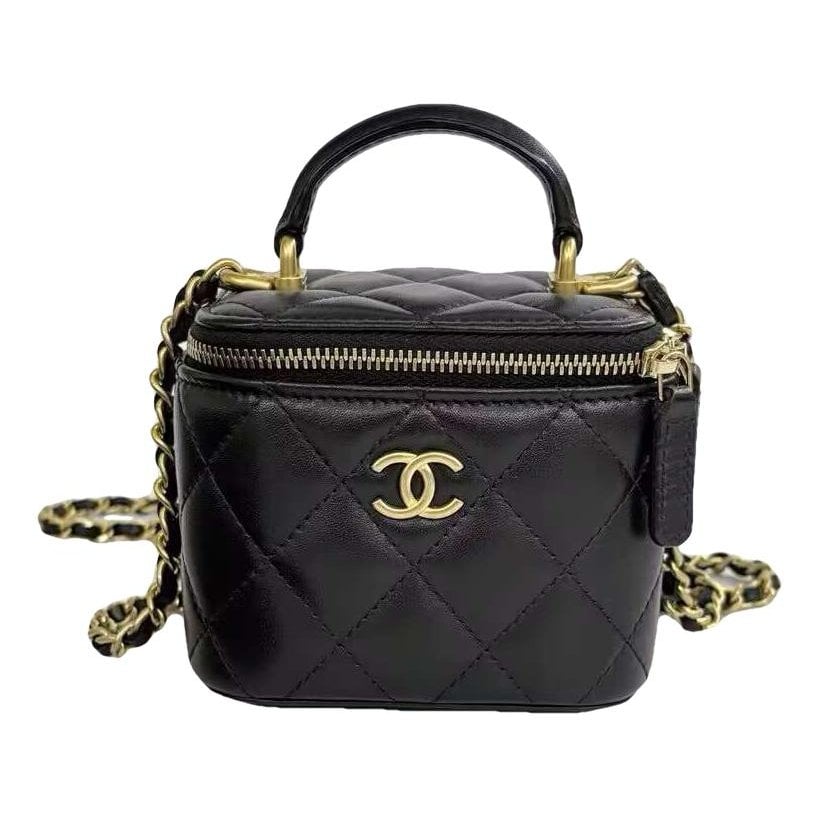 Vanity leather handbag