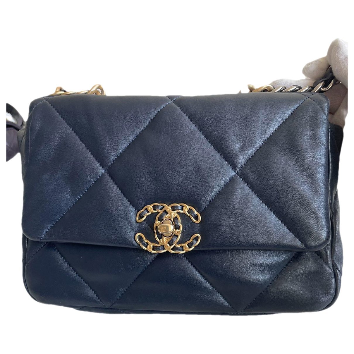 Chanel 19 leather handbag