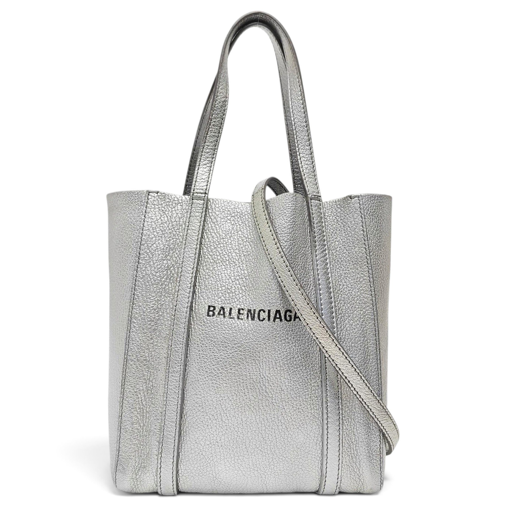 Everyday leather handbag