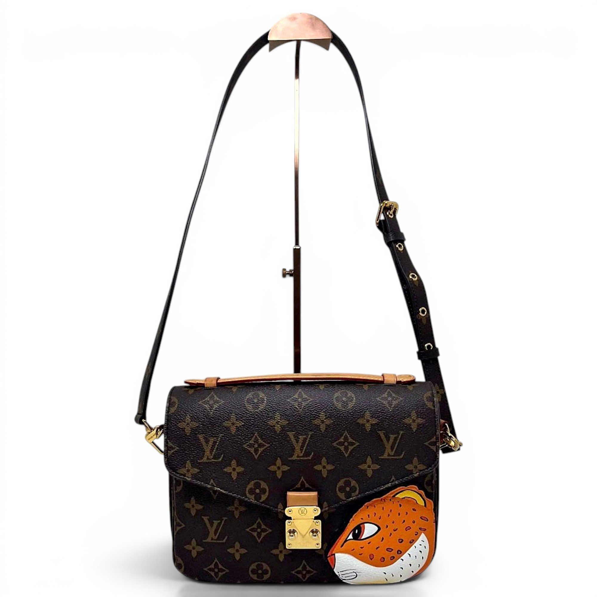 Metis leather handbag