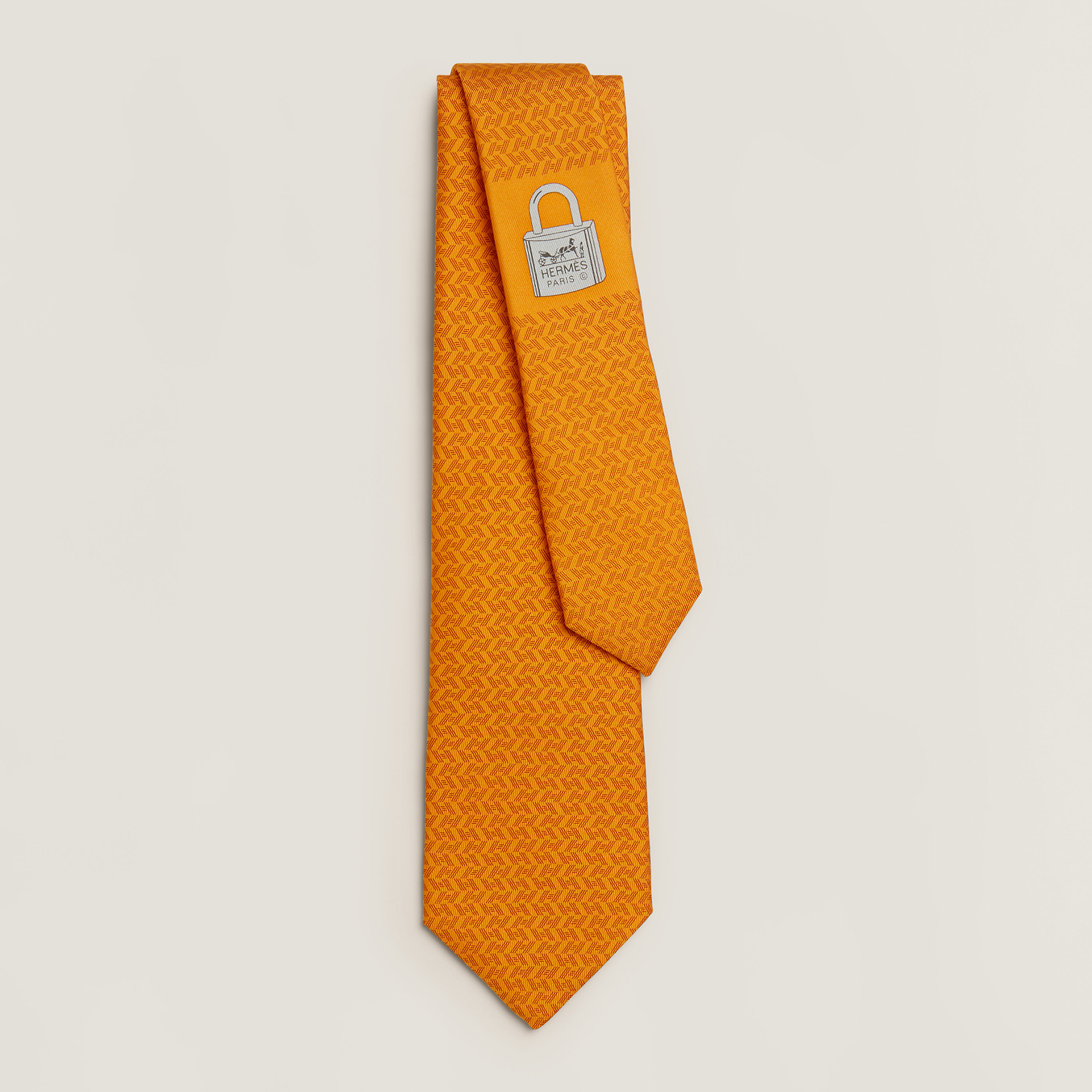 H Oblique tie