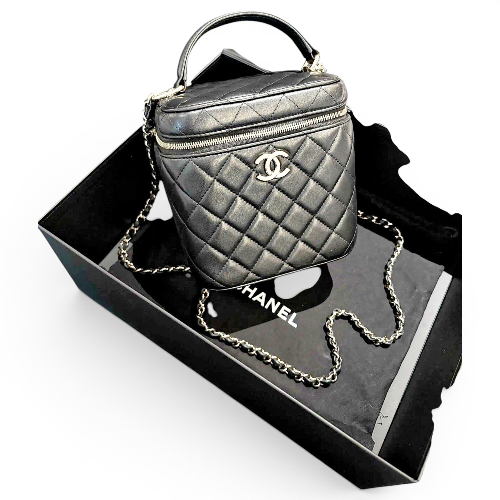 Trendy CC Vanity leather handbag