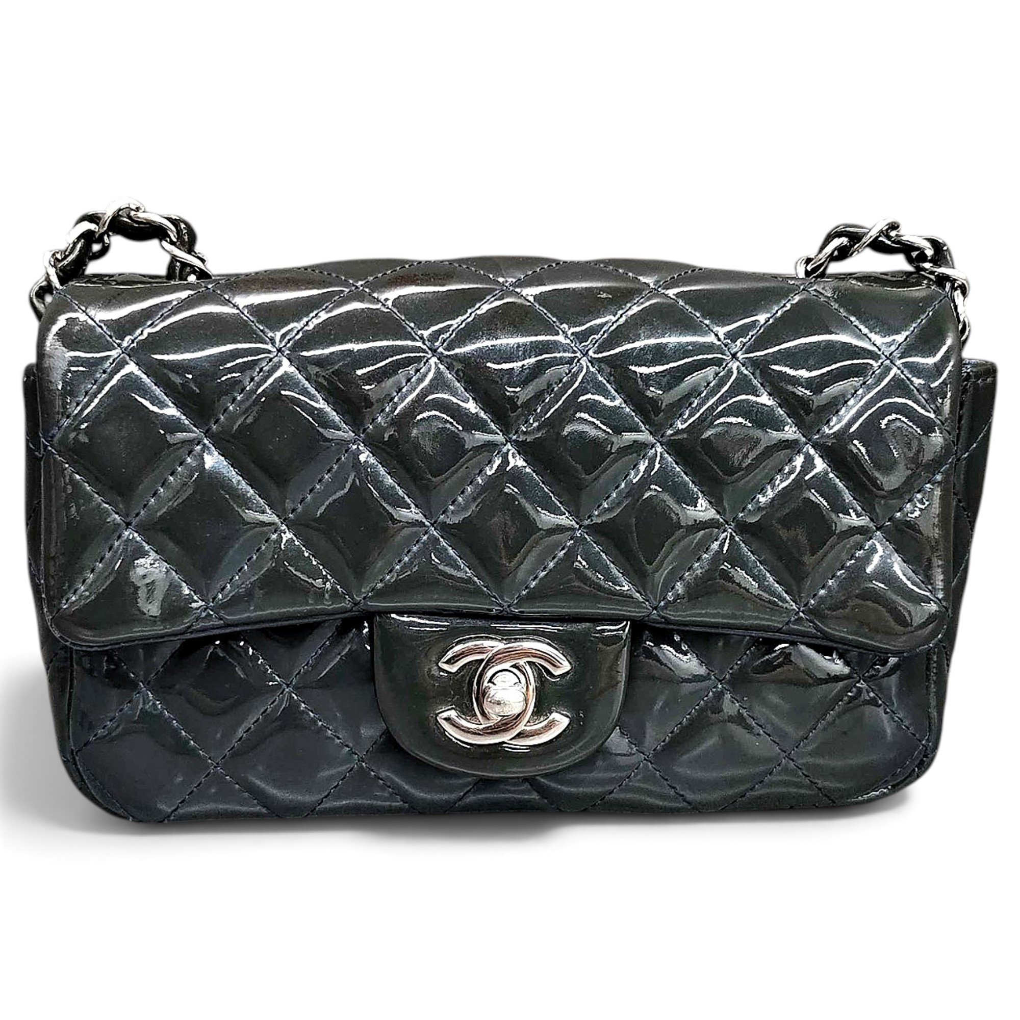 Timeless/Classique patent leather crossbody bag