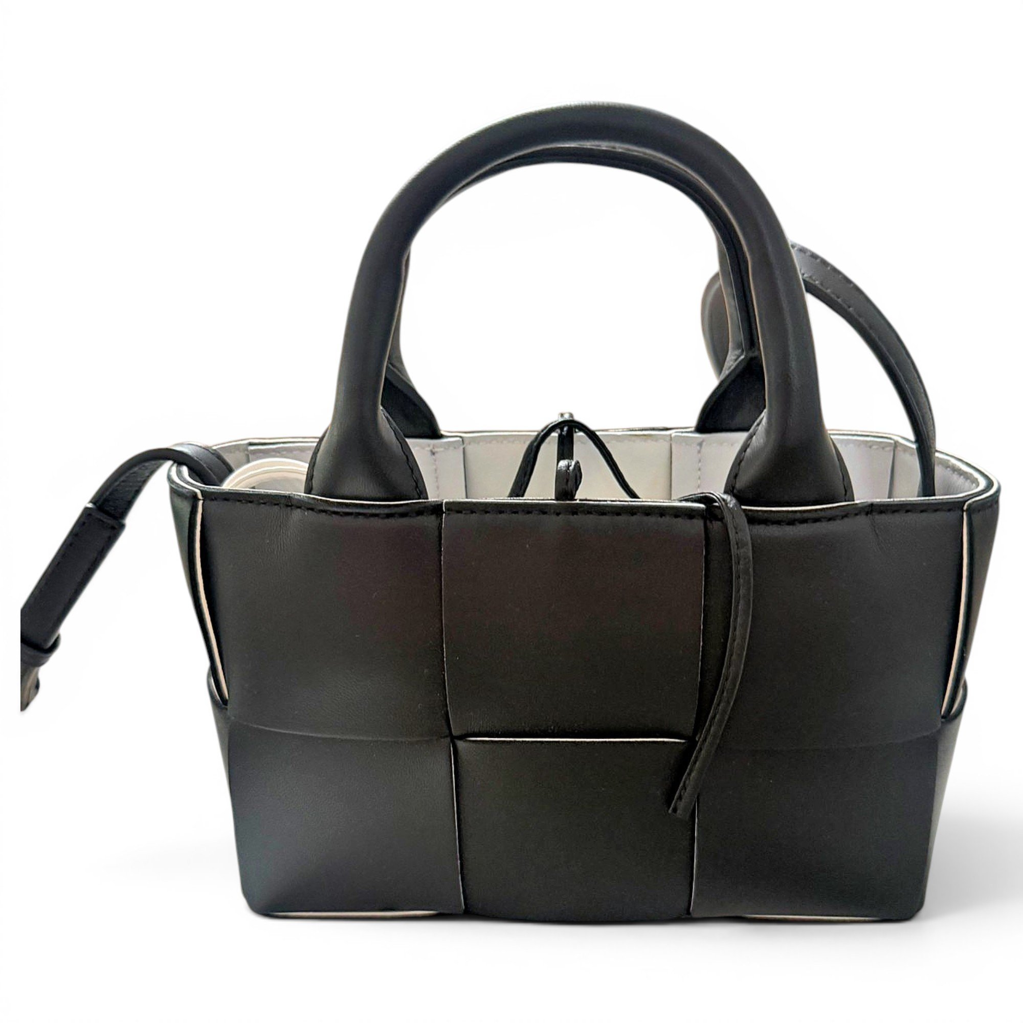 Bottega Veneta Arco leather handbag