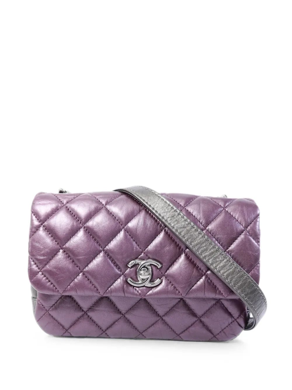 turn-lock-fastening shoulder bag