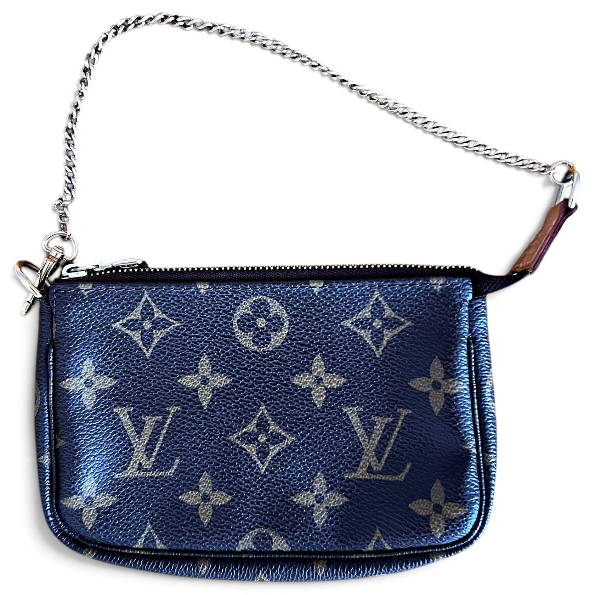 Leather clutch bag